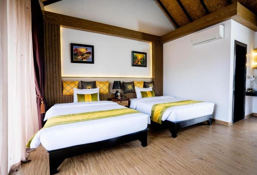 بنجلو قياسى, Good Time Relax Resort