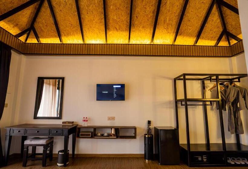 بنجلو قياسى, Good Time Relax Resort