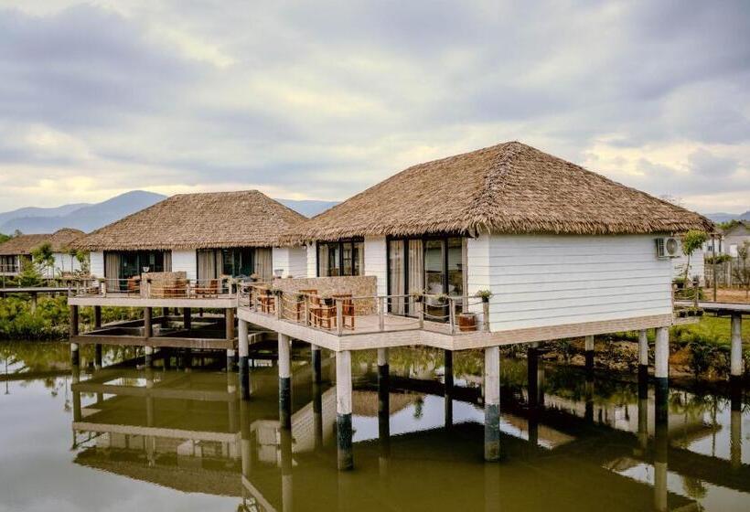 بنغل قياسي مطل على المسبح, Good Time Relax Resort
