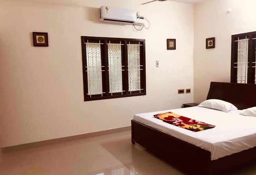 Номер Стандарт, Tanjore Inn