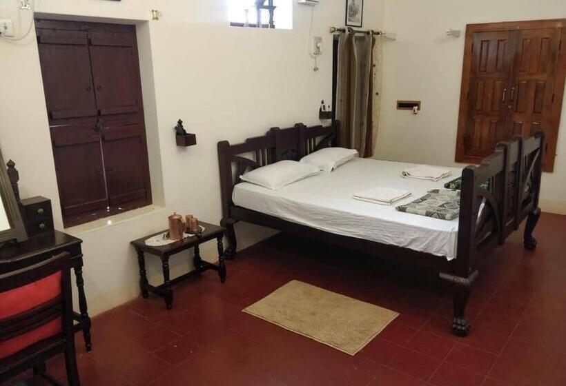 标准间, Tanjore Inn