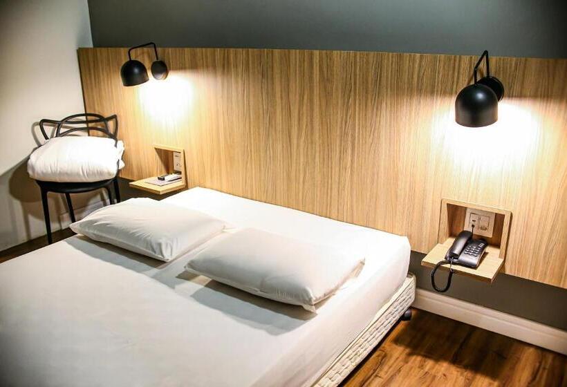 Quarto Estandar, Graal Inn Uberaba