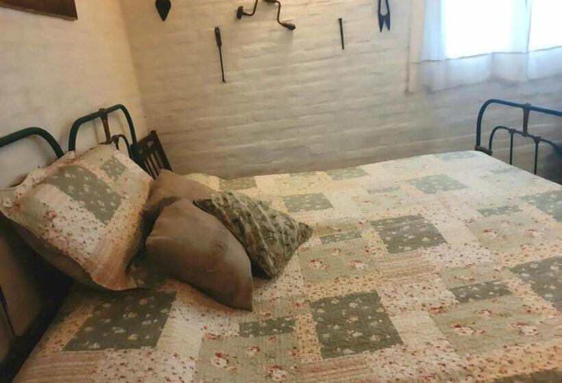 غرفة قياسية ثلاثية ذات اطلالة, Masia Del Viento