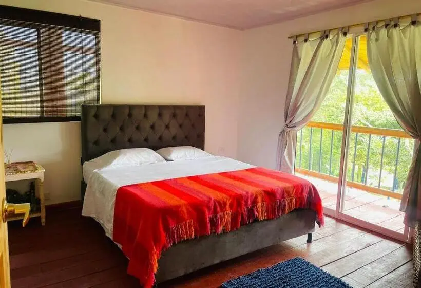 デラックスルーム, Finca Hotel El Edén Del Quindío