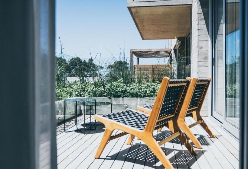 جناح مزود بتراس, Casagrande Hotel & Beach Club