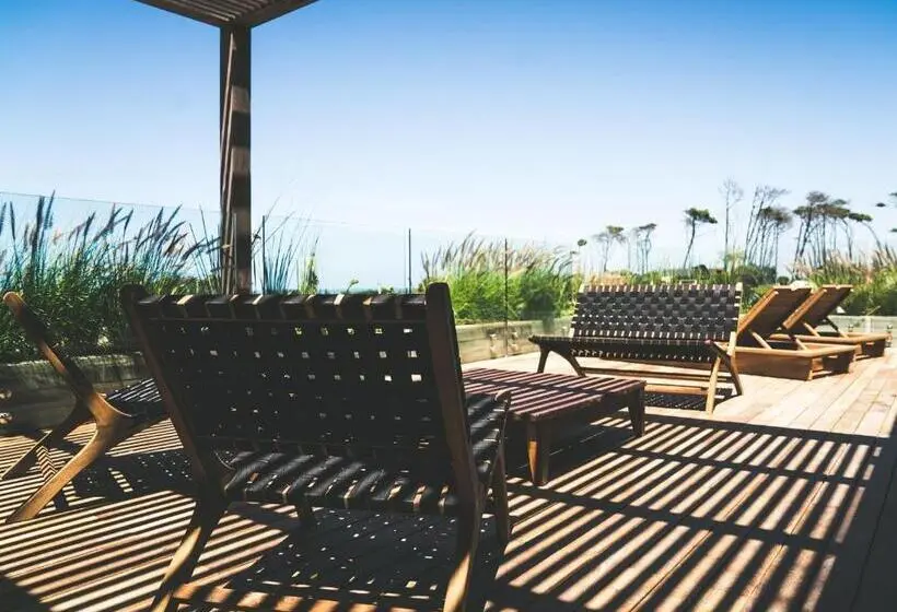 Huoneisto 1 Makuuhuone Merinäkymä, Casagrande Hotel & Beach Club