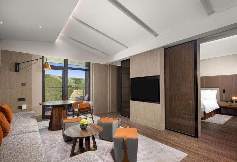 Люкс, Crowne Plaza Chongli Resort, An Ihg