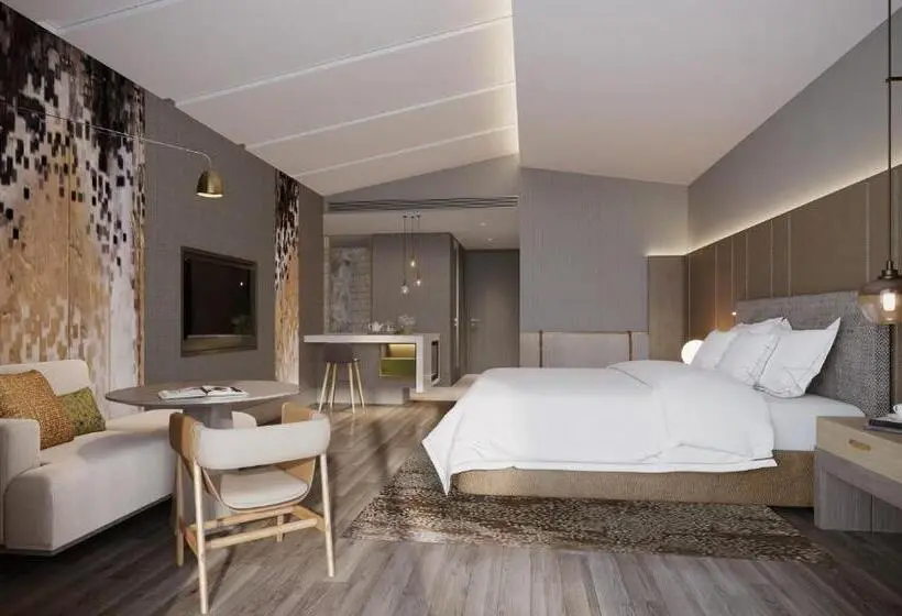 キングサイズベッドのスタンダードルーム, Crowne Plaza Chongli Resort, An Ihg