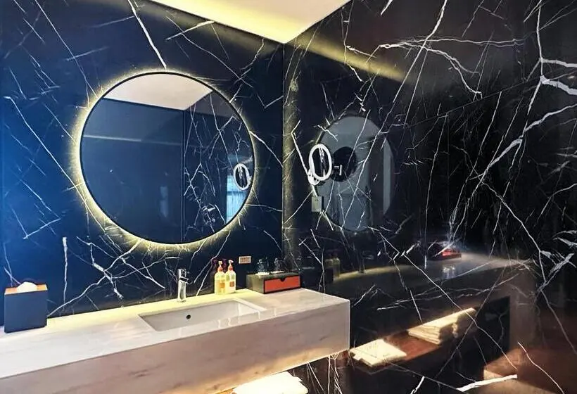 湖の見えるプレミアムルーム, Crowne Plaza Chongli Resort, An Ihg