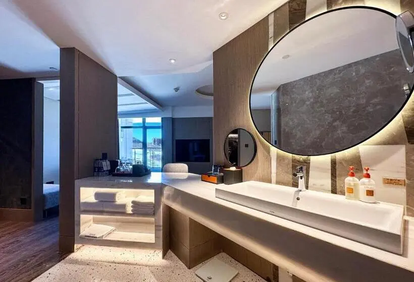 キングサイズベッドのジュニアスイート, Crowne Plaza Chongli Resort, An Ihg