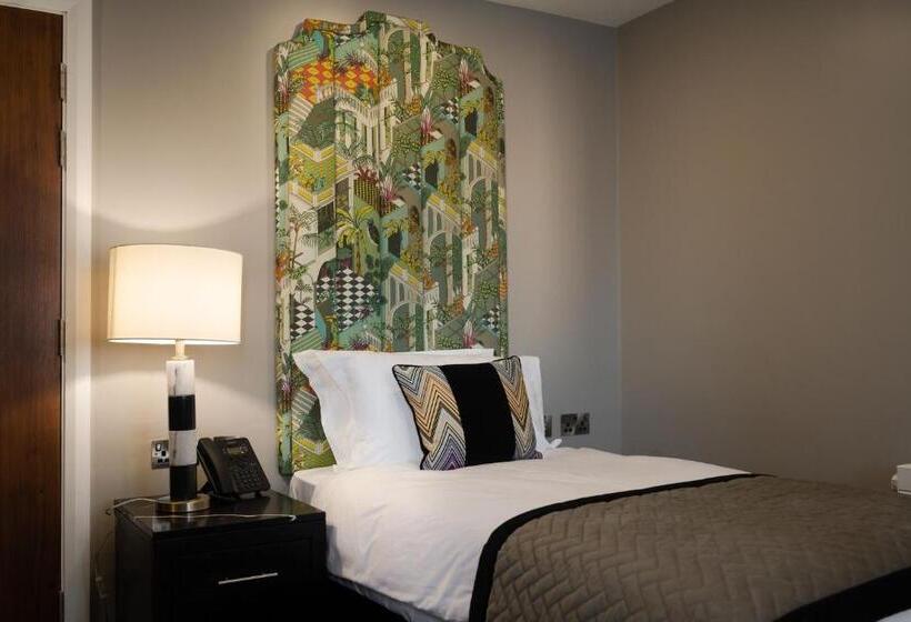 스탠다드 싱글 룸, Elephant Rock