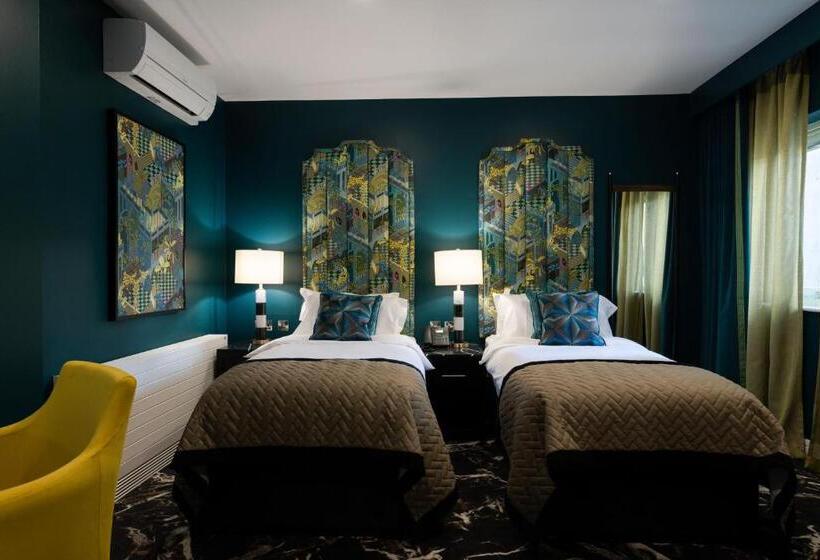 高级大房间, Elephant Rock