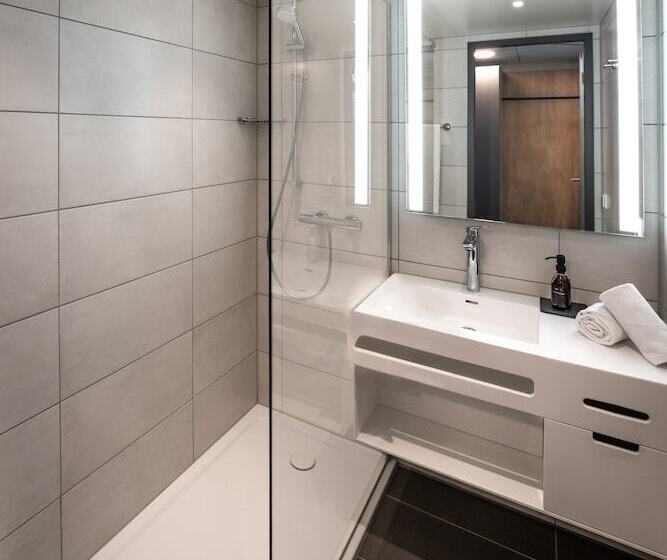 Номер Superior, Loginn Hotel Stuttgart Zuffenhausen