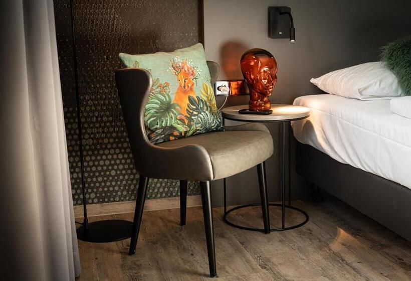 Апартаменты Deluxe 1 Спальня, Loginn Hotel Stuttgart Zuffenhausen