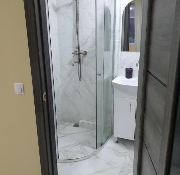 Standard Fyrbäddsrum med Balkong, Osher