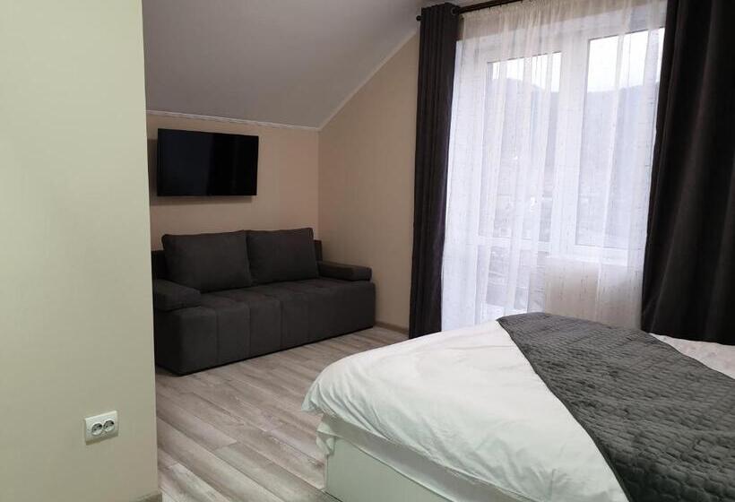 Standard Trippelrum med Balkong, Osher