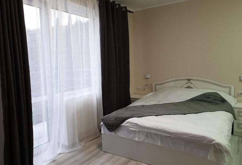 Standard Trippelrum med Balkong, Osher