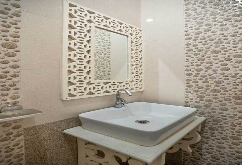 デラックスルーム, Lillywoods Zac Beach Resort, Calangute