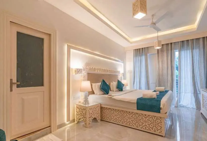 プレジデントスイートルーム, Lillywoods Zac Beach Resort, Calangute