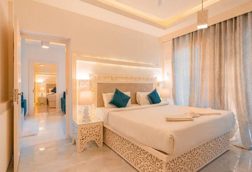 プレジデントスイートルーム, Lillywoods Zac Beach Resort, Calangute