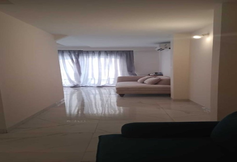 プレジデントスイートルーム, Lillywoods Zac Beach Resort, Calangute