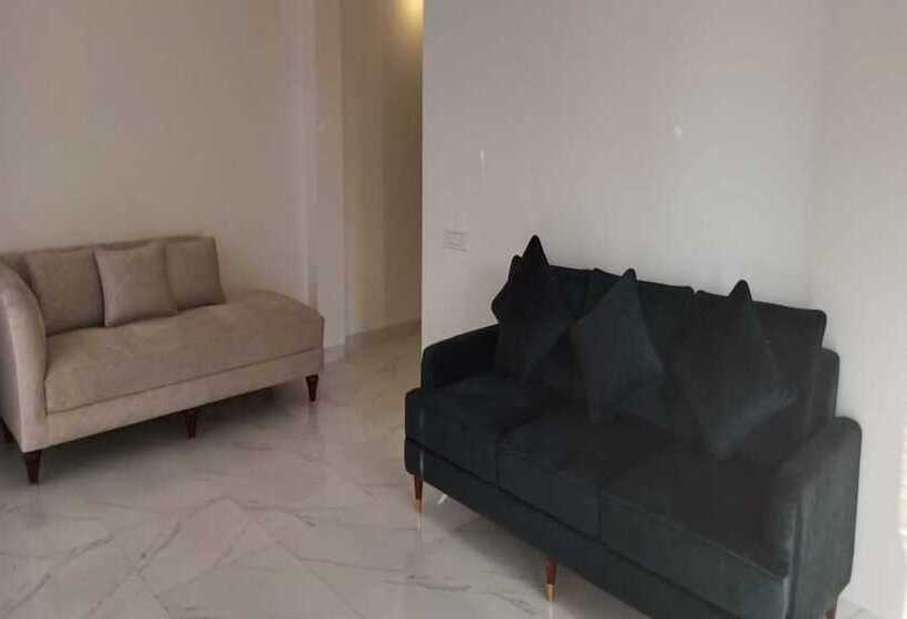 プレジデントスイートルーム, Lillywoods Zac Beach Resort, Calangute