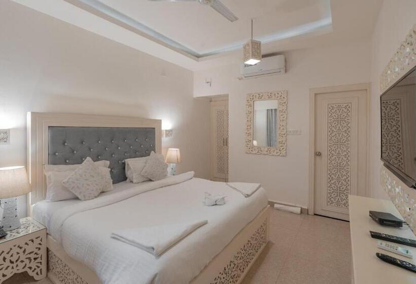 デラックスルーム, Lillywoods Zac Beach Resort, Calangute