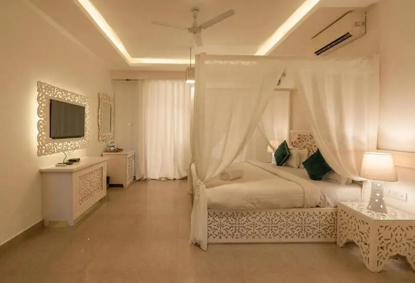 バルコニー付きスーペリアルーム, Lillywoods Zac Beach Resort, Calangute