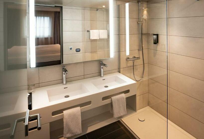 Номер Superior, Loginn Hotel Stuttgart Zuffenhausen