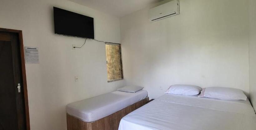 اتاق راحتی سه تخته, Villa Atalaia