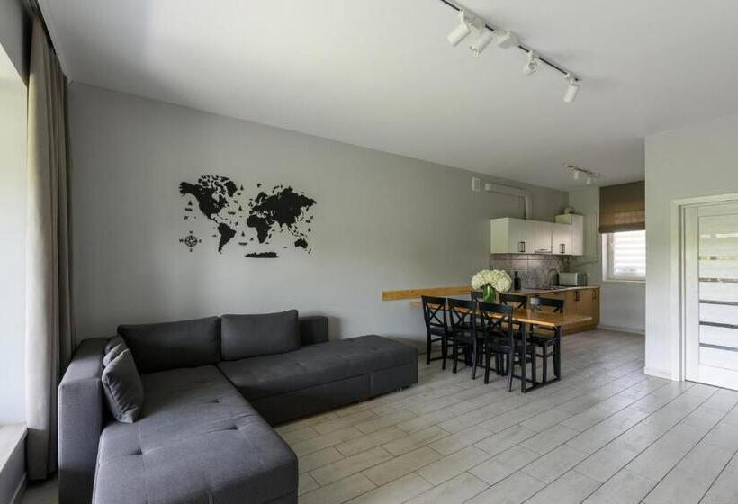 آپارتمان 1 خوابه با تراس, таун тераса 3 поверхи By Willox