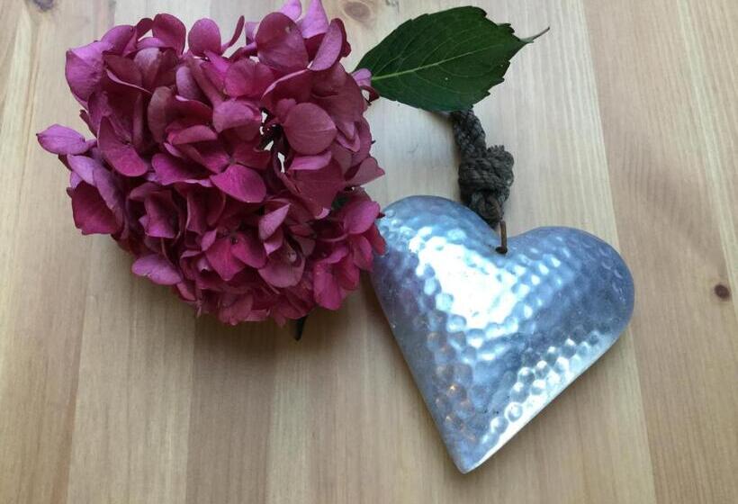 آپارتمان 1 خوابه, Apartment Marit