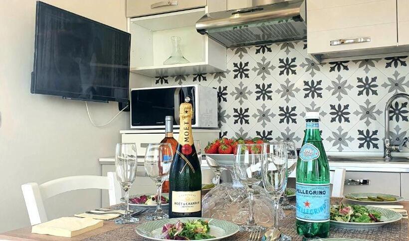 Апартаменты 1 Спальня Вид на Море, Grillo Superior Apartments