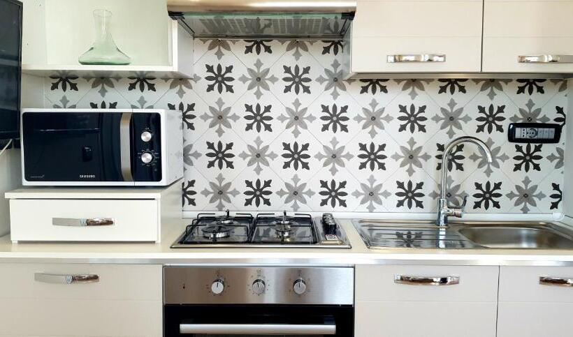 Апартаменты 1 Спальня Вид на Море, Grillo Superior Apartments