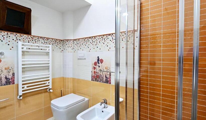 Апартаменты 1 Спальня Нижний Этаж, Grillo Superior Apartments