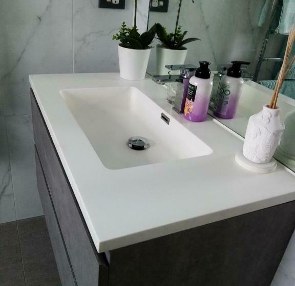 خانه 3 خوابه, Three Bedrooms Two Bathrooms Ground Floor Only Not The Whole House