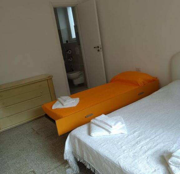 家庭间, Castellaneta Short Term  Low Cost