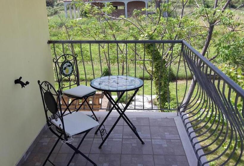 스탠다드 발코니 룸 바다 전망, Villa Marianna