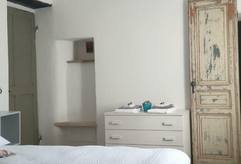 Quarto Estandar, Agriturismo Alveare