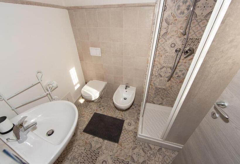 اتاق استاندارد سه نفره, Agriturismo Alveare