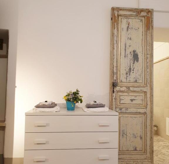 Quarto Estandar, Agriturismo Alveare