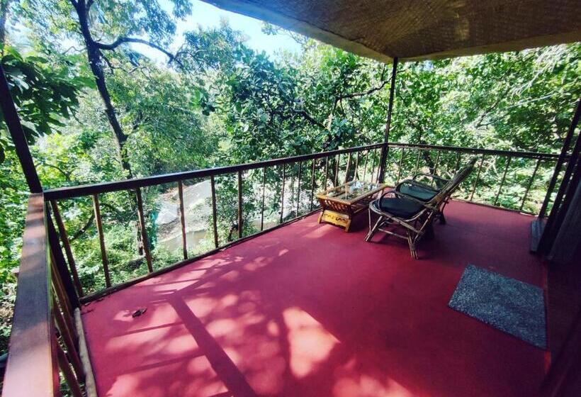 Номер Стандарт Вид на Озеро, Samyama Retreat