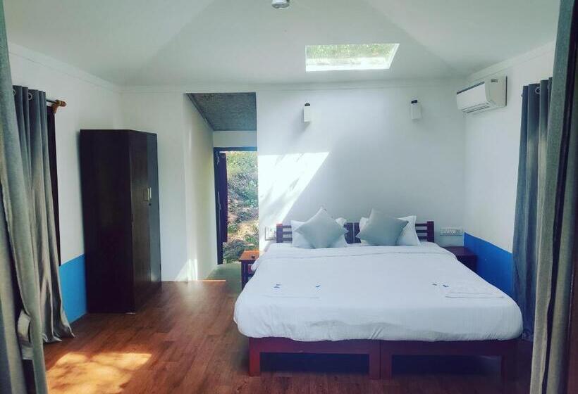 غرفة قياسية مطلّة علي البحيرة, Samyama Retreat