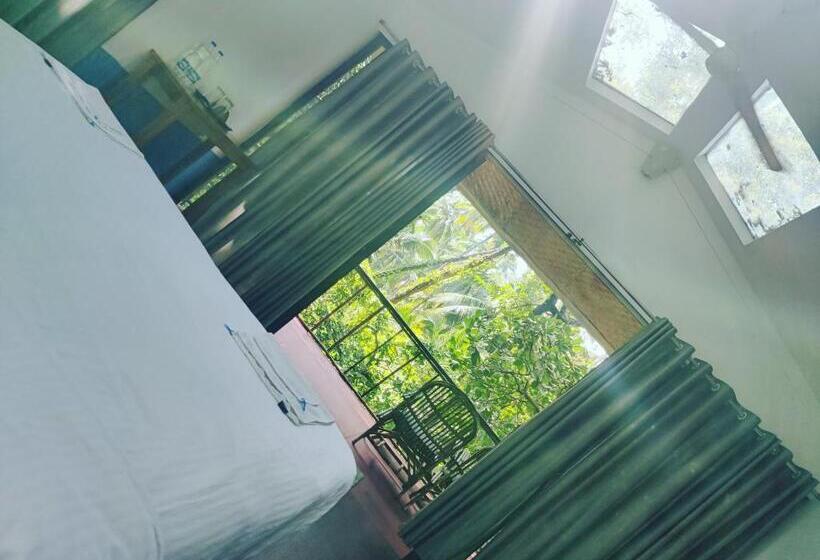 غرفة قياسية مطلّة علي البحيرة, Samyama Retreat