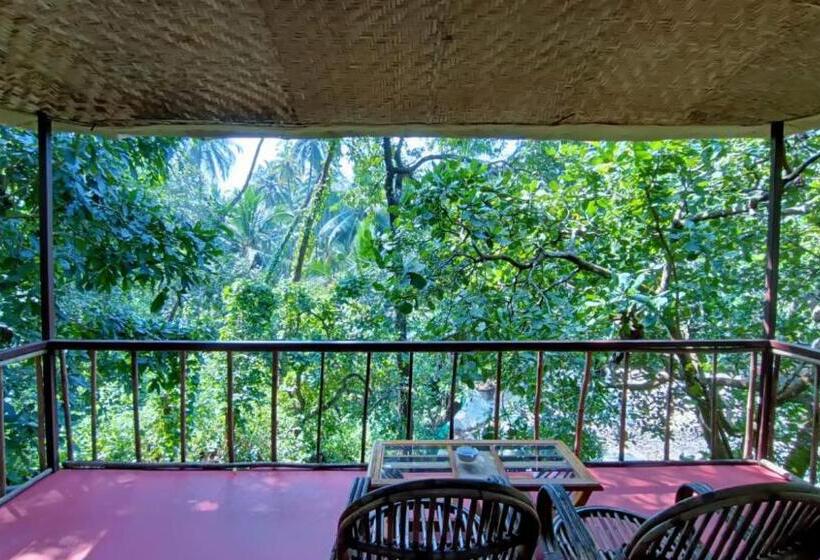 Номер Стандарт Вид на Озеро, Samyama Retreat