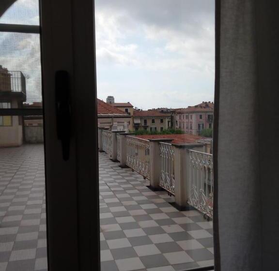 اتاق استاندارد چهار تخته, Ostello San Giovanni Bosco