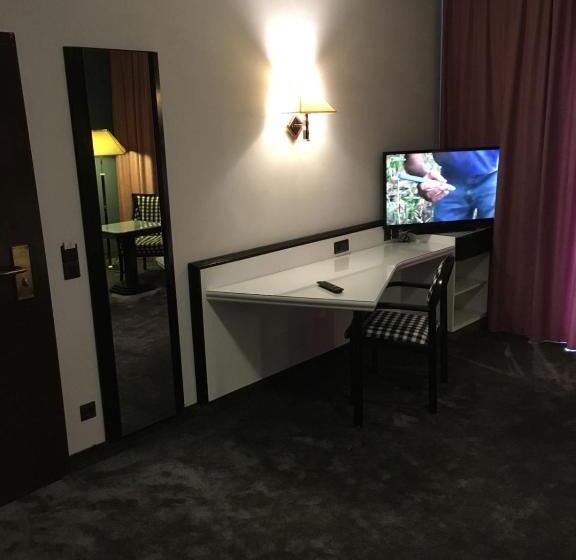 Номер Стандарт с Балконом, La Conacul Vesel