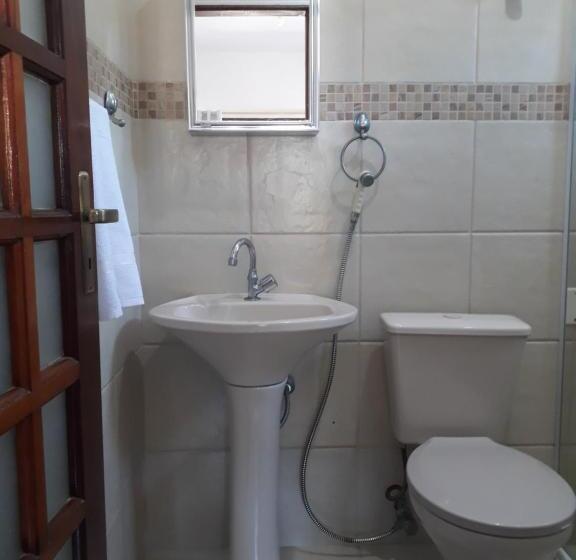 エコノミー４人部屋, Suites Economicas