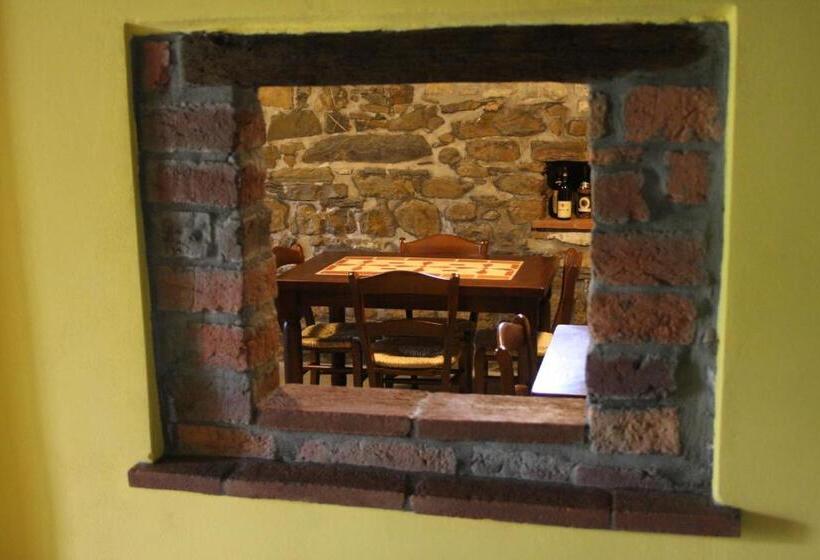 غرفة قياسية فردية, La Collina Dei Franchi