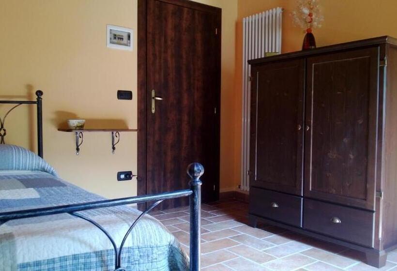 غرفة عائلية, La Collina Dei Franchi